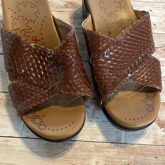Dansko Woven Leather Sandal 2” Clogs Brown Size 37 NWOB - Picture 9 of 10